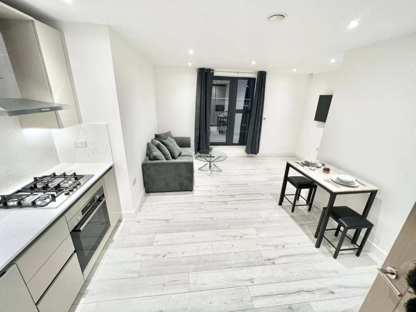 Queens Luxury Wembley Stadium - Apartahotel Londres