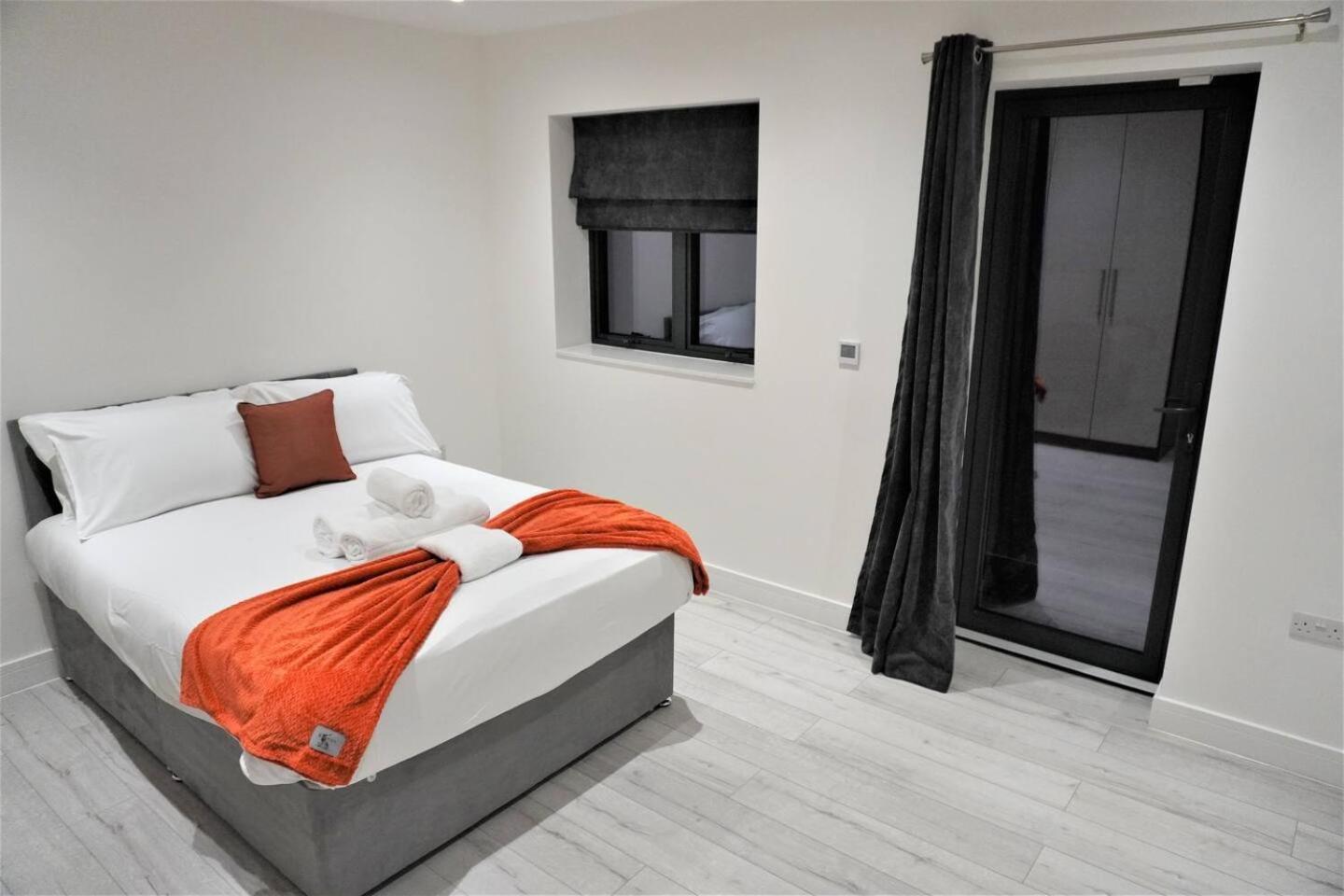 Queens Luxury Wembley Stadium - Apartahotel *