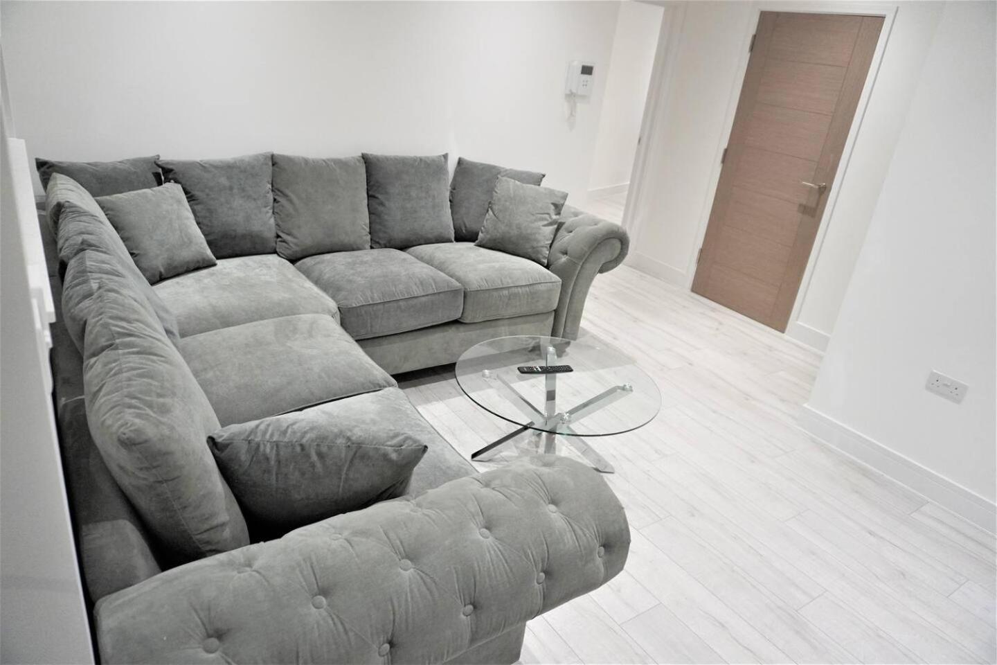 Apartahotel Queens Luxury Wembley Stadium -