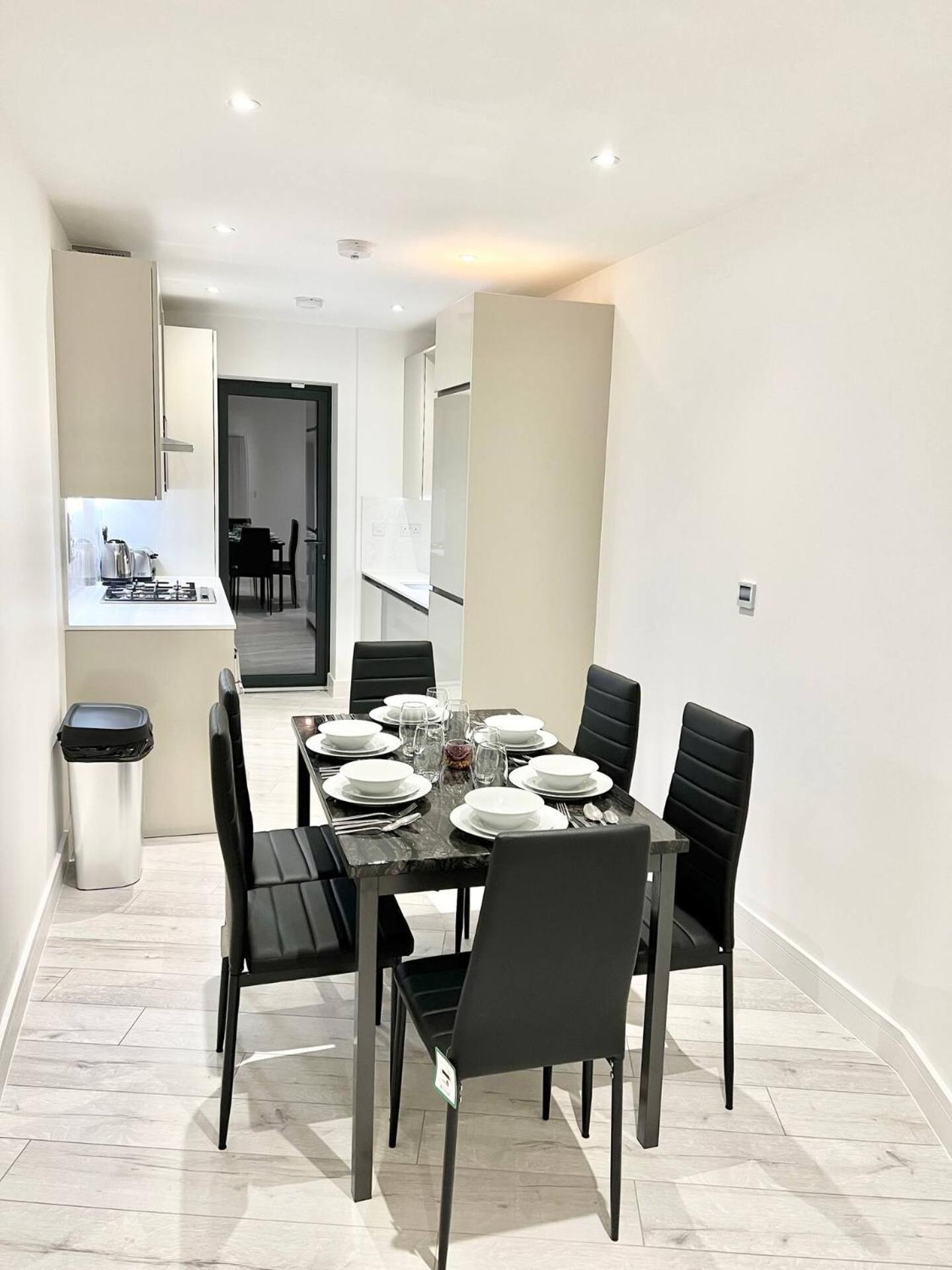 Queens Luxury Wembley Stadium - Apartahotel *